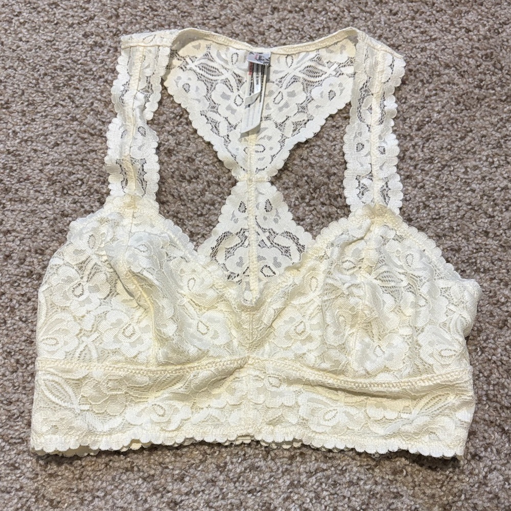 Intimately Free People Cream Lace Racerback Unlined Braw Size XS | boho | dainty